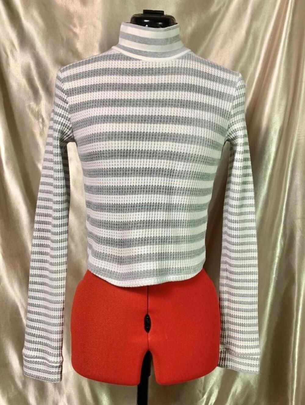 Aerie waffle knit long sleeve mock neck fitted top!